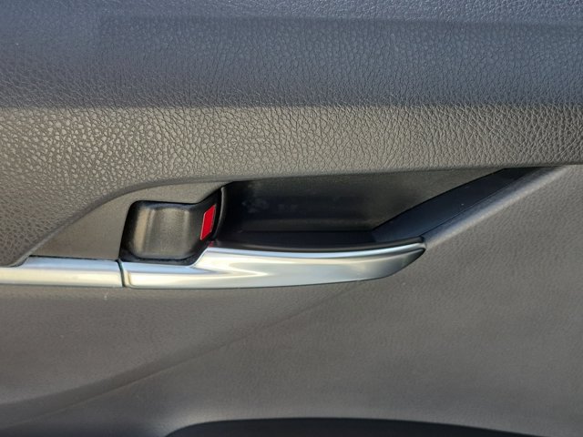 Used 2023 Toyota Camry SE FWD image 28