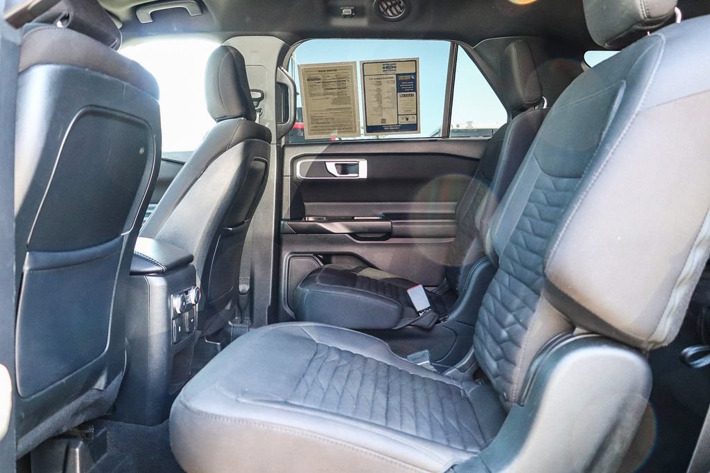 Certified 2020 Ford Explorer XLT RWD image 24