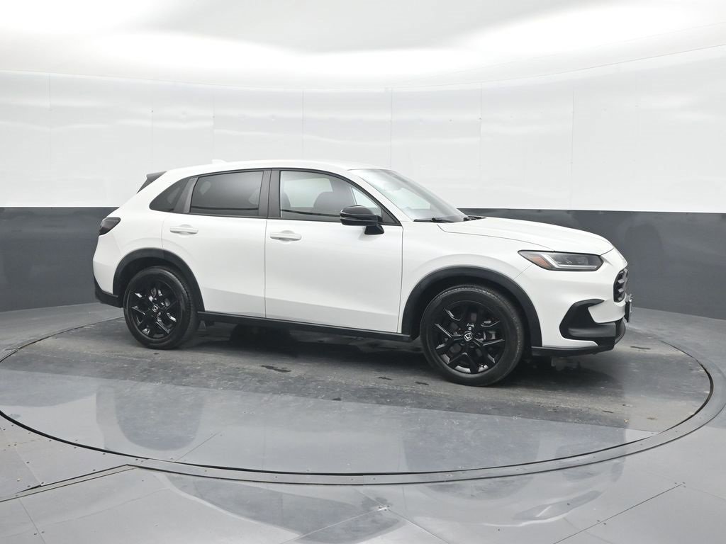 Used 2023 Honda HR-V Sport image 9