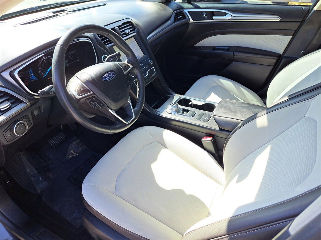 Certified 2020 Ford Fusion SE w/ Equipment Group 151A image 11