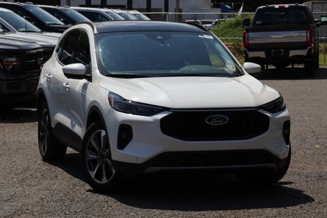 Certified 2024 Ford Escape Platinum AWD/4WD image 3