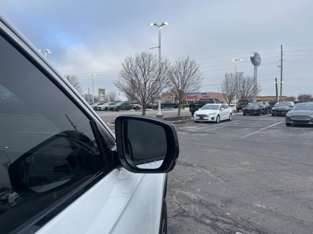 Used 2024 Jeep Grand Cherokee L Limited image 7