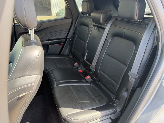 Certified 2022 Ford Escape SEL AWD/4WD image 11
