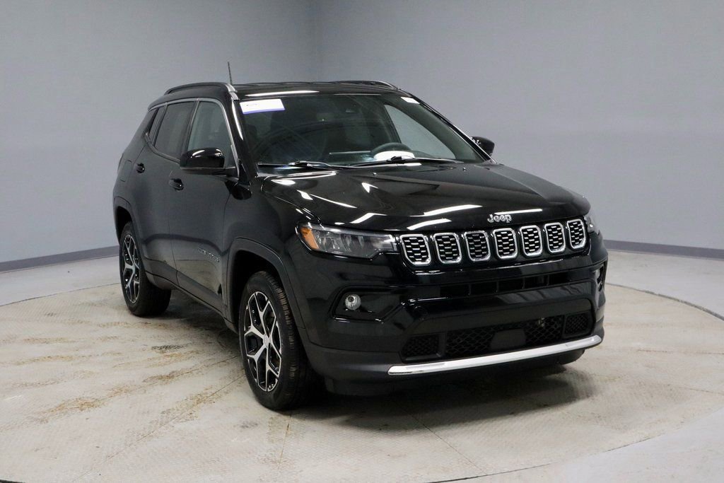 Used 2024 Jeep Compass Limited image 7