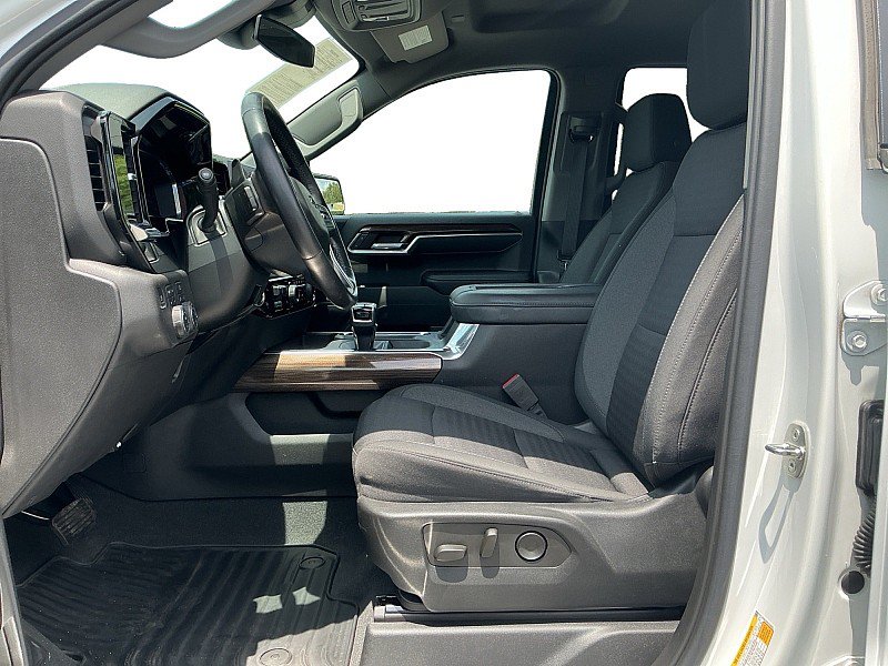 Used 2022 Chevrolet Silverado 1500 RST w/ Z71 Off-Road Package AWD/4WD image 10