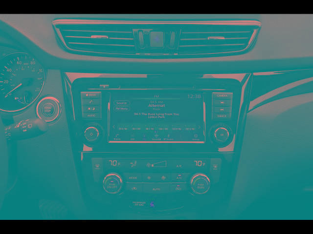 Used 2022 Nissan Rogue Sport SV w/ Technology Package image 7