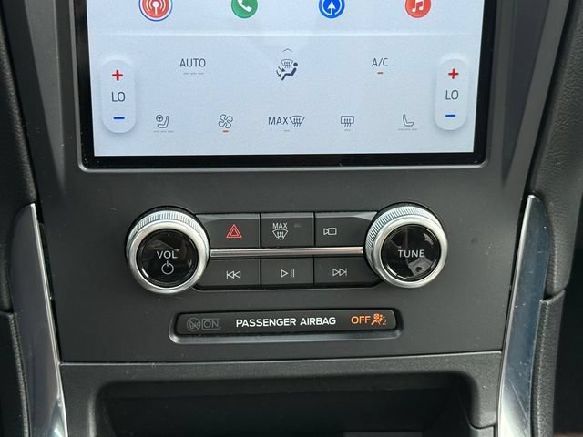 Certified 2022 Ford Edge Titanium w/ Equipment Group 301A AWD/4WD image 13