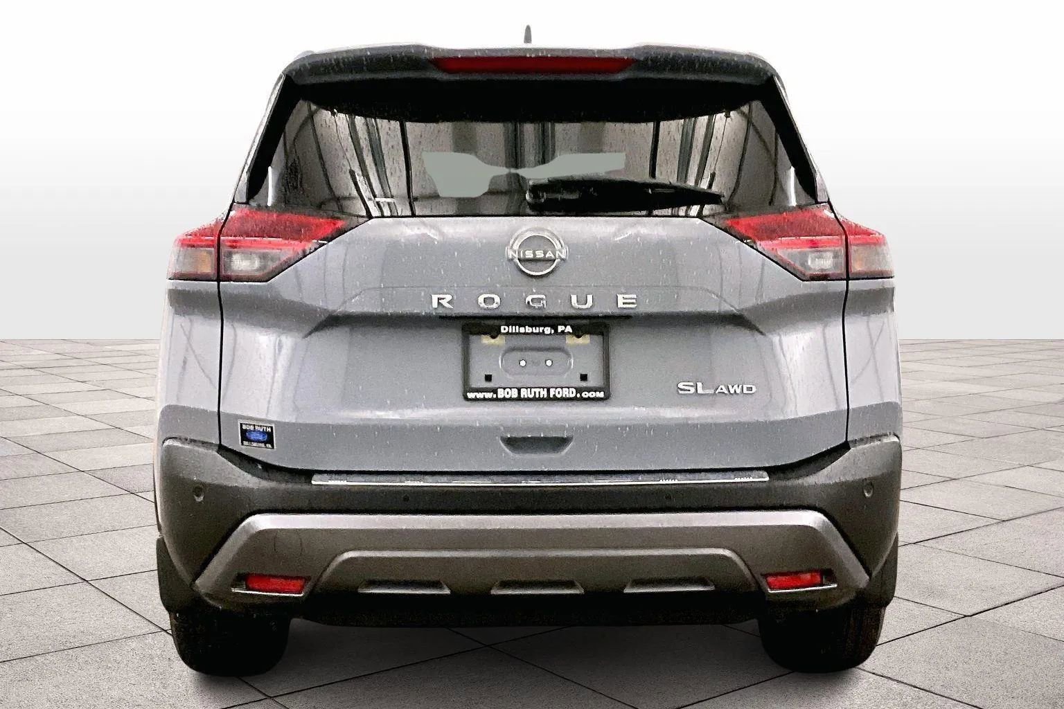 Used 2023 Nissan Rogue SL w/ SL Premium Package image 4