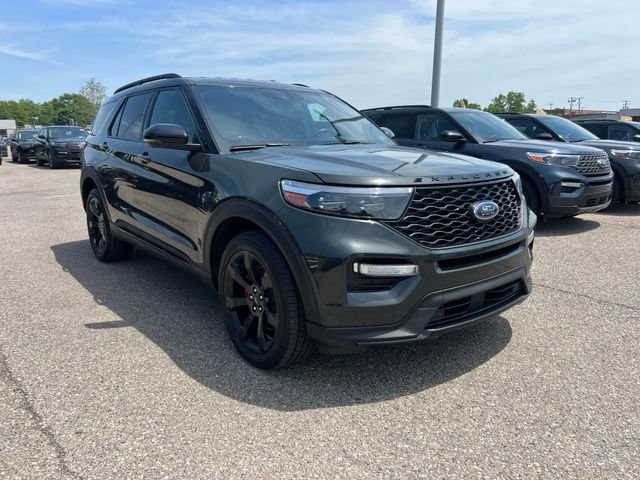 Certified 2023 Ford Explorer ST w/ Equipment Group 401A AWD/4WD image 3