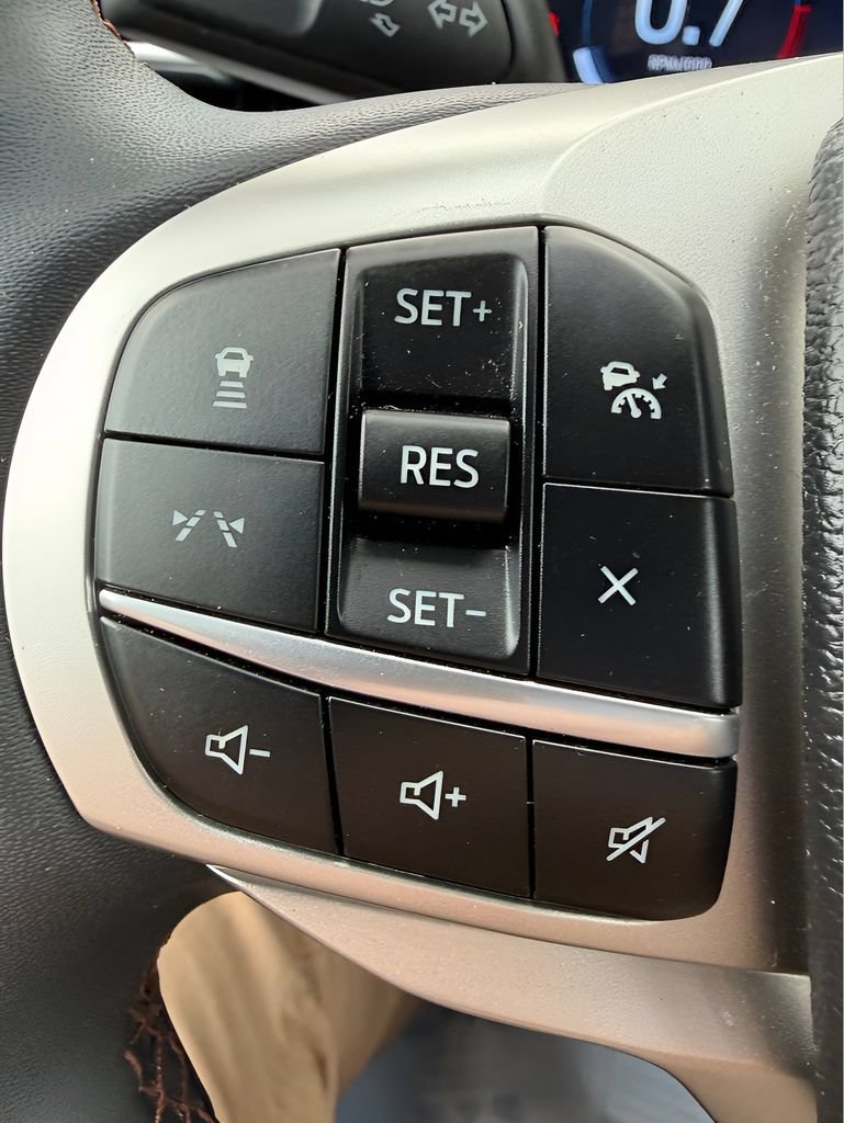 Certified 2025 Ford Explorer Active AWD/4WD image 27