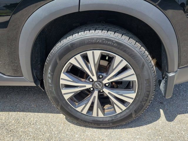 Used 2023 Nissan Rogue SV FWD image 9