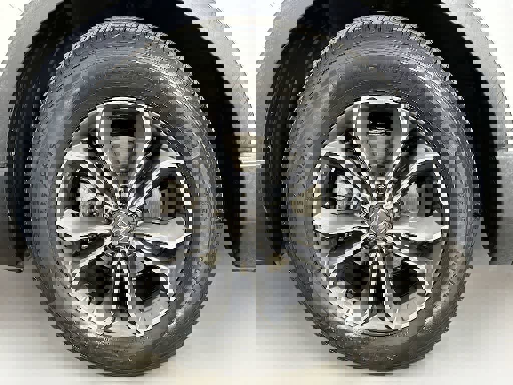 Used 2020 Honda CR-V EX-L image 11