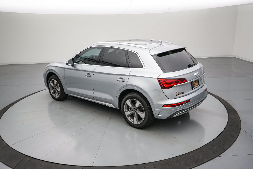 Used 2023 Audi Q5 2.0T Premium Plus w/ Premium Plus Package AWD/4WD image 6