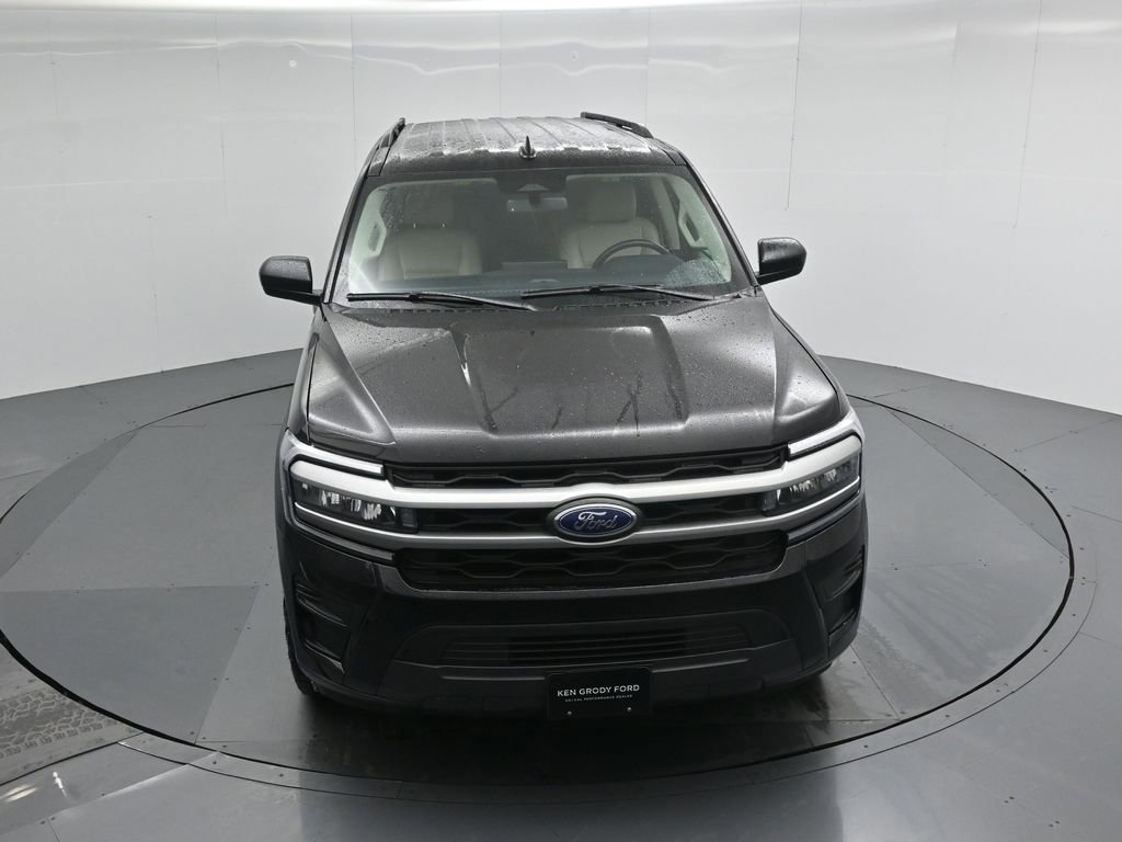Certified 2024 Ford Expedition Max XLT image 30
