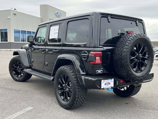 Used 2021 Jeep Wrangler Unlimited Sahara image 5