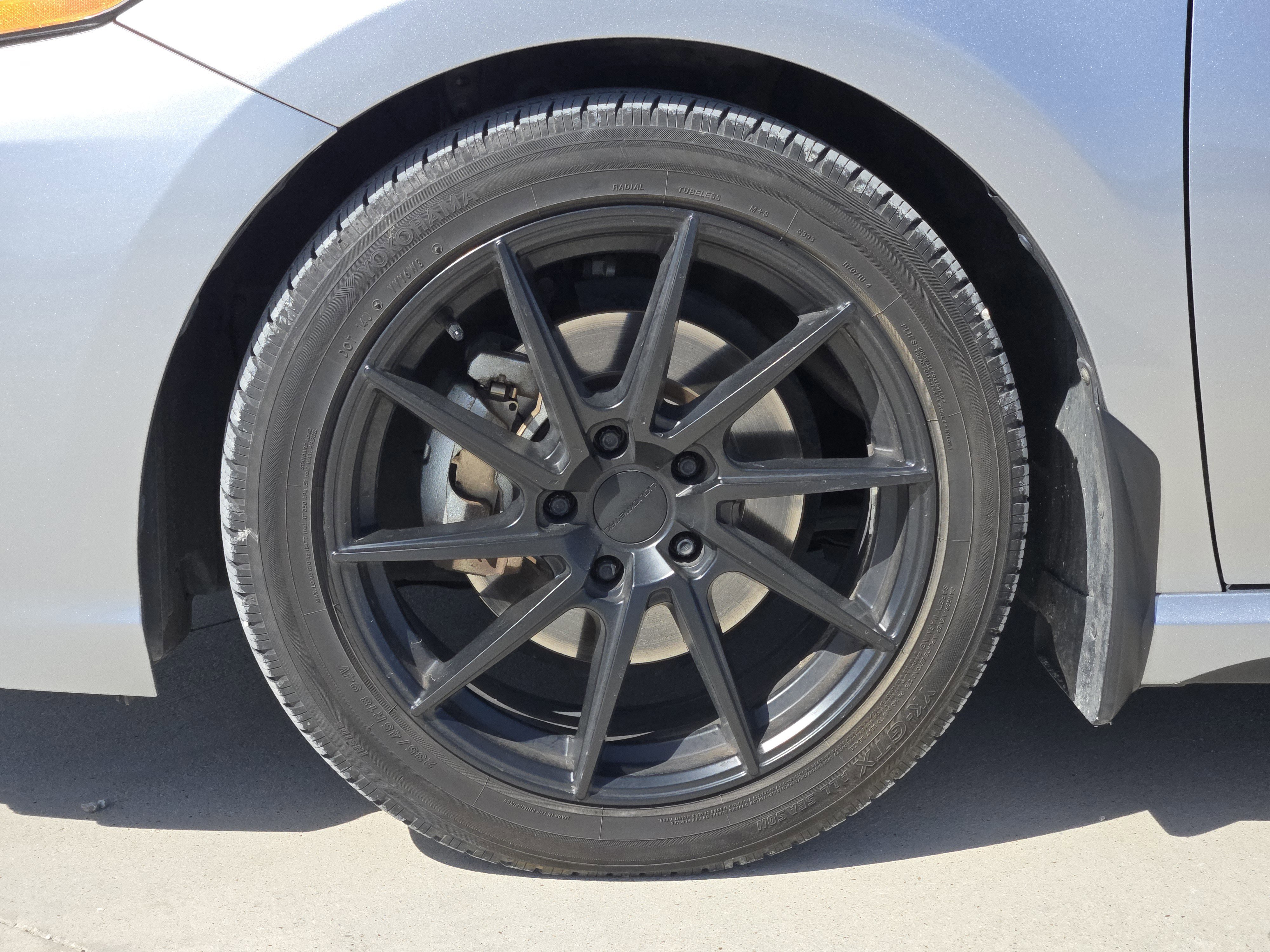 Used 2020 Toyota Camry XSE image 11