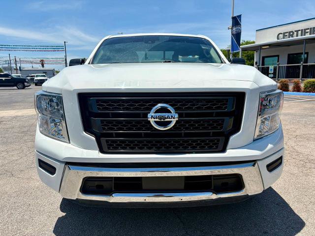 Used 2022 Nissan Titan SV RWD image 7