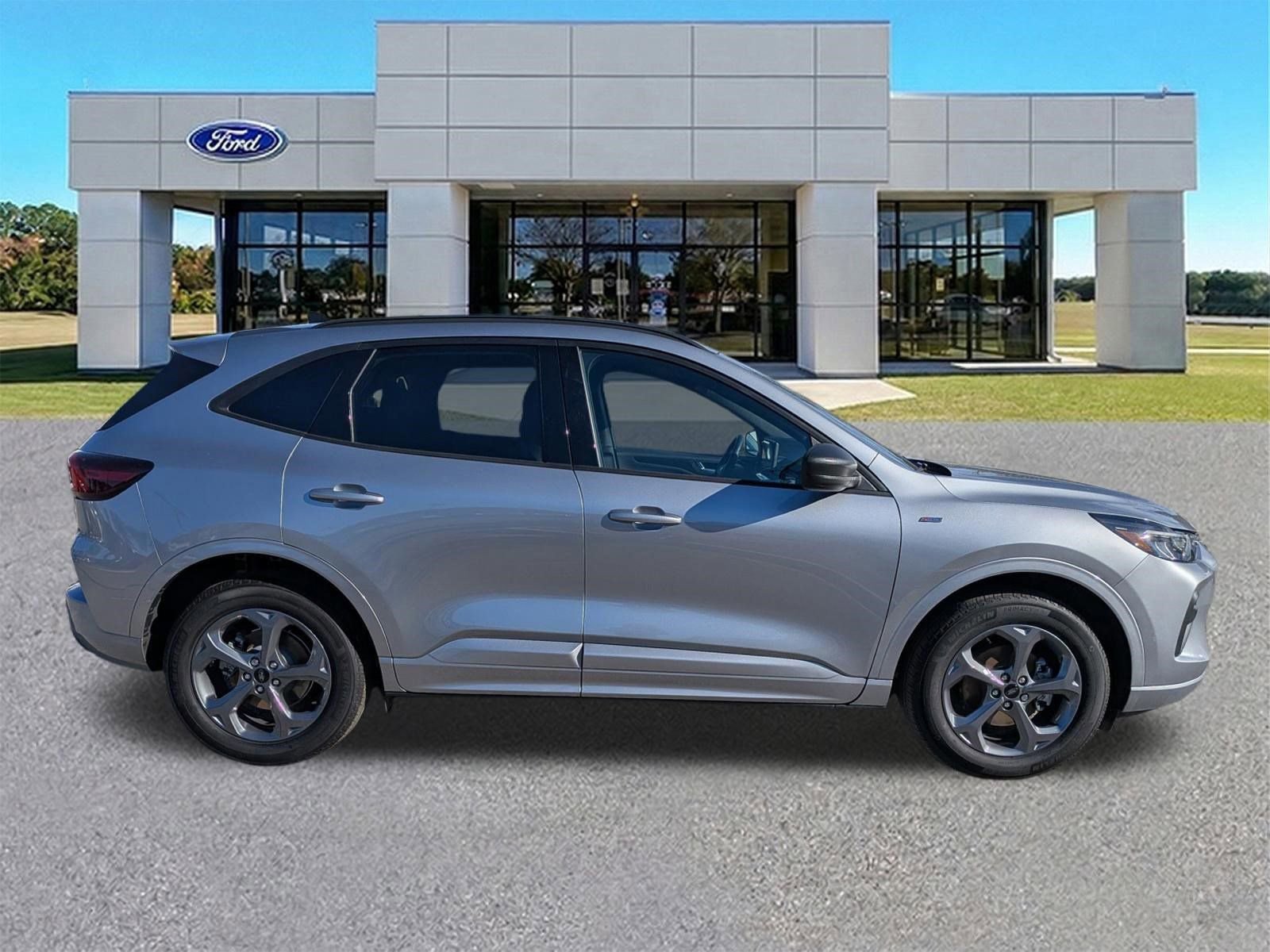 Certified 2023 Ford Escape ST-Line w/ Tech Pack #1 image 6