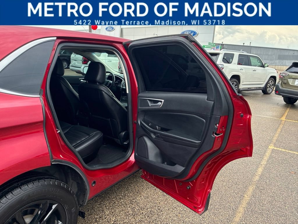 Certified 2020 Ford Edge SEL w/ Convenience Package AWD/4WD image 44