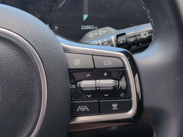 Used 2025 Kia Sorento SX FWD image 27