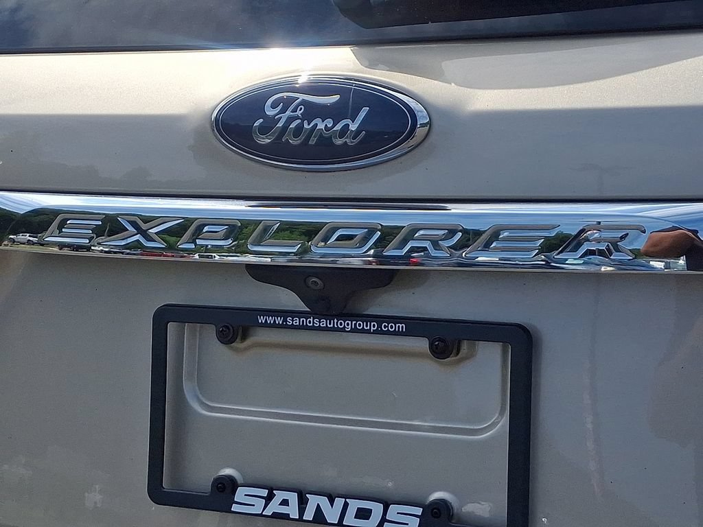 Certified 2017 Ford Explorer XLT AWD/4WD image 28