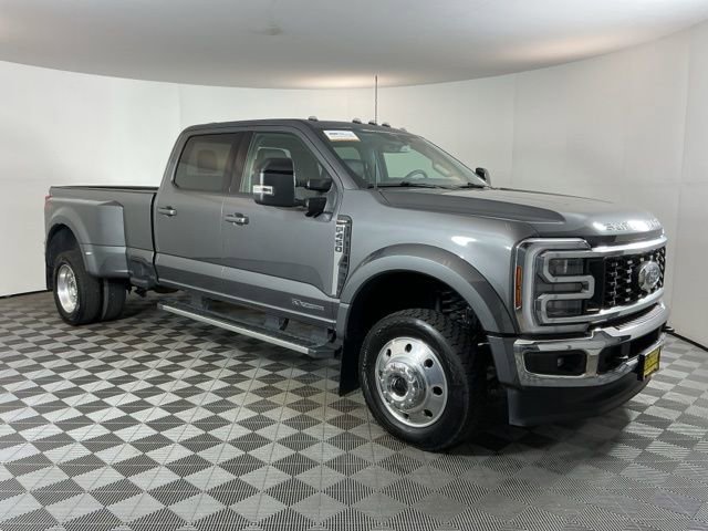 Certified 2025 Ford F450 Lariat w/ FX4 Off-Road Package AWD/4WD image 3
