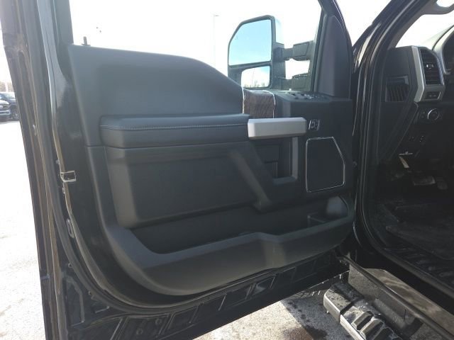 Certified 2019 Ford F350 Lariat w/ Lariat Ultimate Package image 28