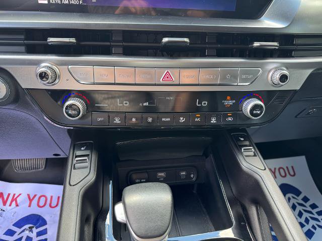 Used 2024 Kia Telluride S FWD image 16
