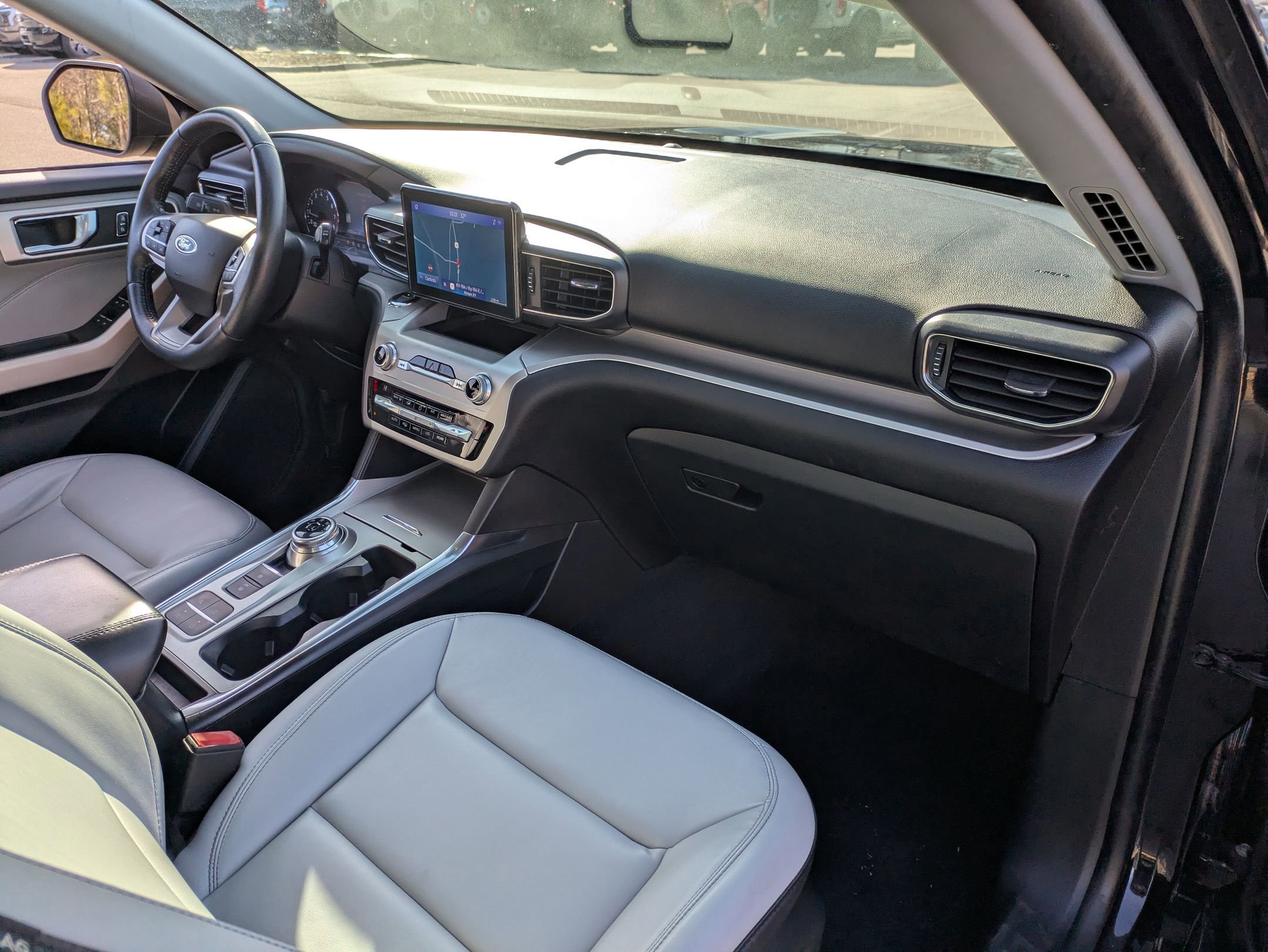 Certified 2021 Ford Explorer XLT w/ Equipment Group 202A image 39