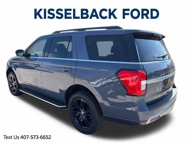 Certified 2023 Ford Expedition XLT image 3