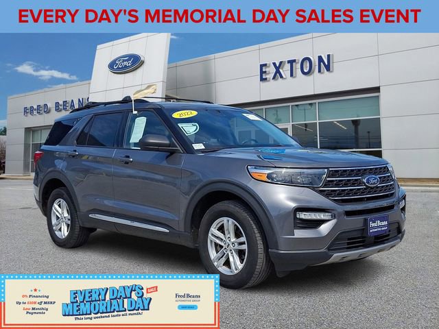 Certified 2022 Ford Explorer XLT w/ Equipment Group 202A AWD/4WD image 1