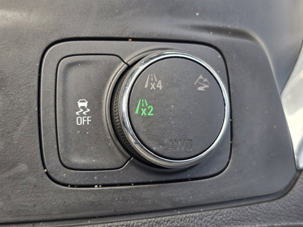 Used 2019 Chevrolet Traverse LT AWD/4WD image 9
