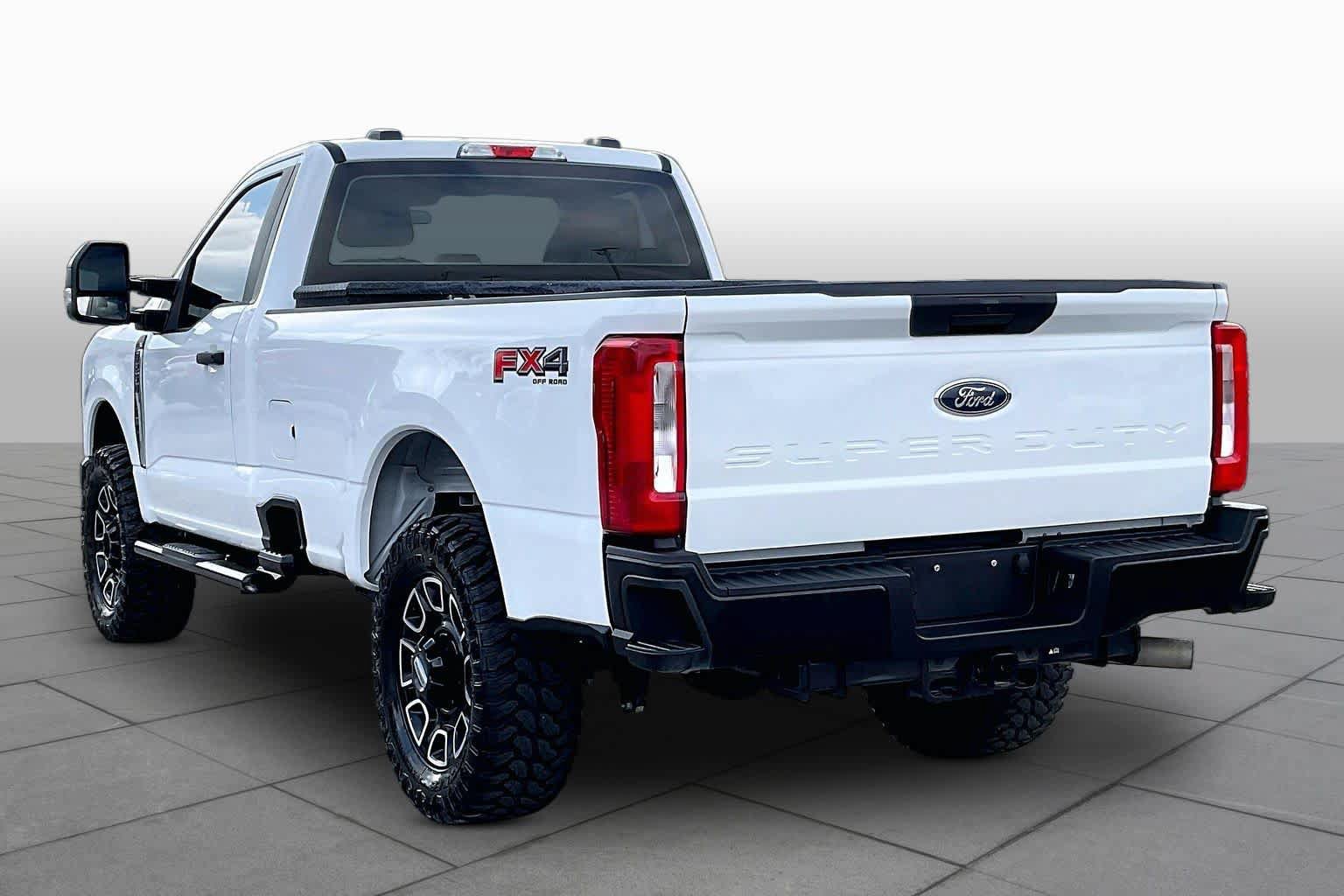 Certified 2025 Ford F250 XL w/ FX4 Off-Road Package AWD/4WD image 11