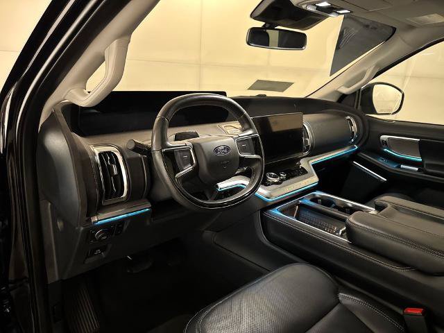 Certified 2025 Ford Expedition Platinum AWD/4WD image 17