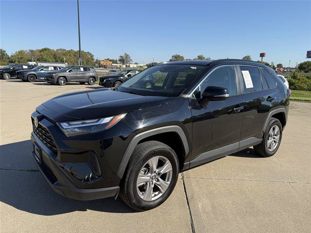 Used 2025 Toyota RAV4 XLE FWD image 4
