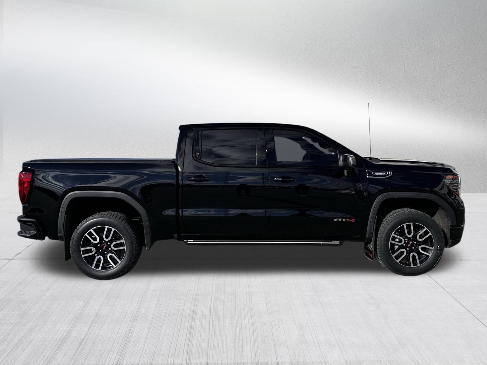 Used 2026 GMC Sierra 1500 AT4 w/ AT4 Premium Package AWD/4WD image 8