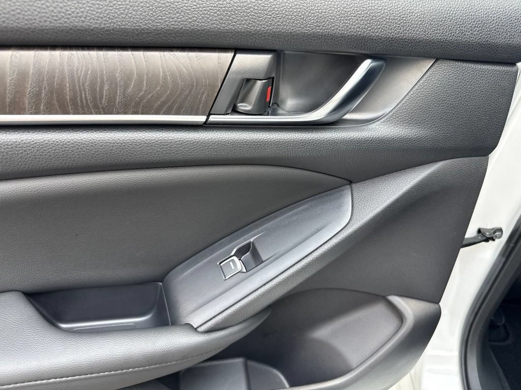 Used 2020 Honda Accord EX-L image 27