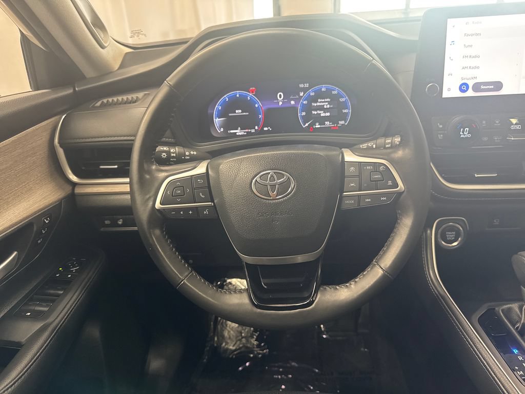 Used 2024 Toyota Grand Highlander AWD image 18