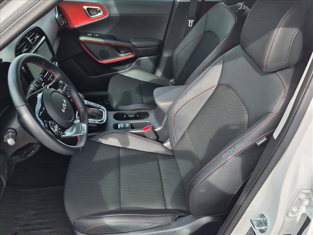 Used 2023 Kia Soul GT-Line w/ GT-Line Technology Package FWD image 16