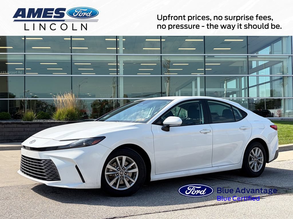 Used 2025 Toyota Camry LE FWD image 1