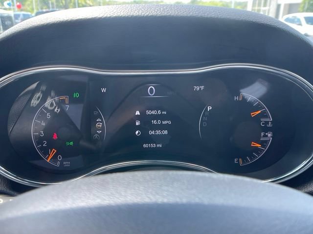 Used 2020 Jeep Grand Cherokee Altitude AWD/4WD image 19