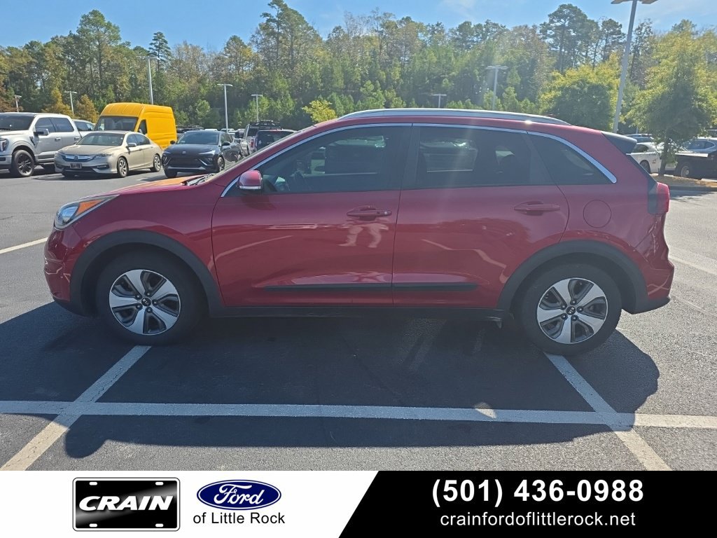 Used 2019 Kia Niro EX w/ Option Group 040 FWD image 1