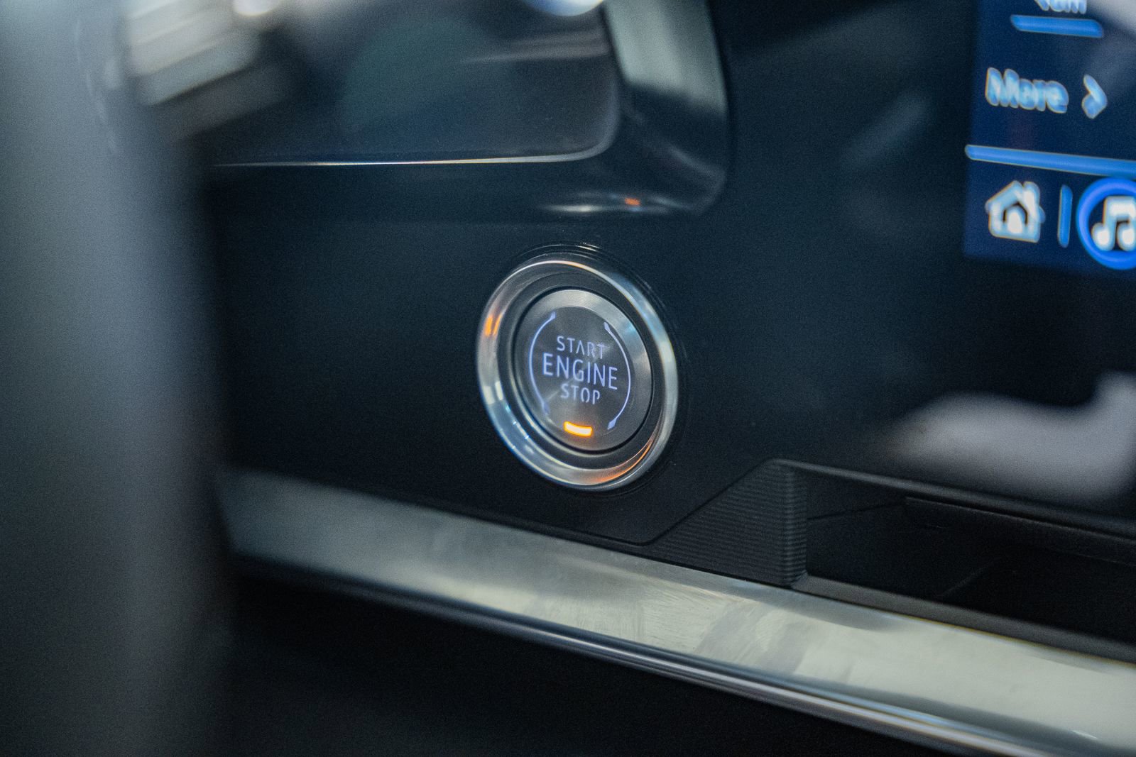 Used 2022 Chevrolet Corvette Stingray Coupe w/ 1LT image 29