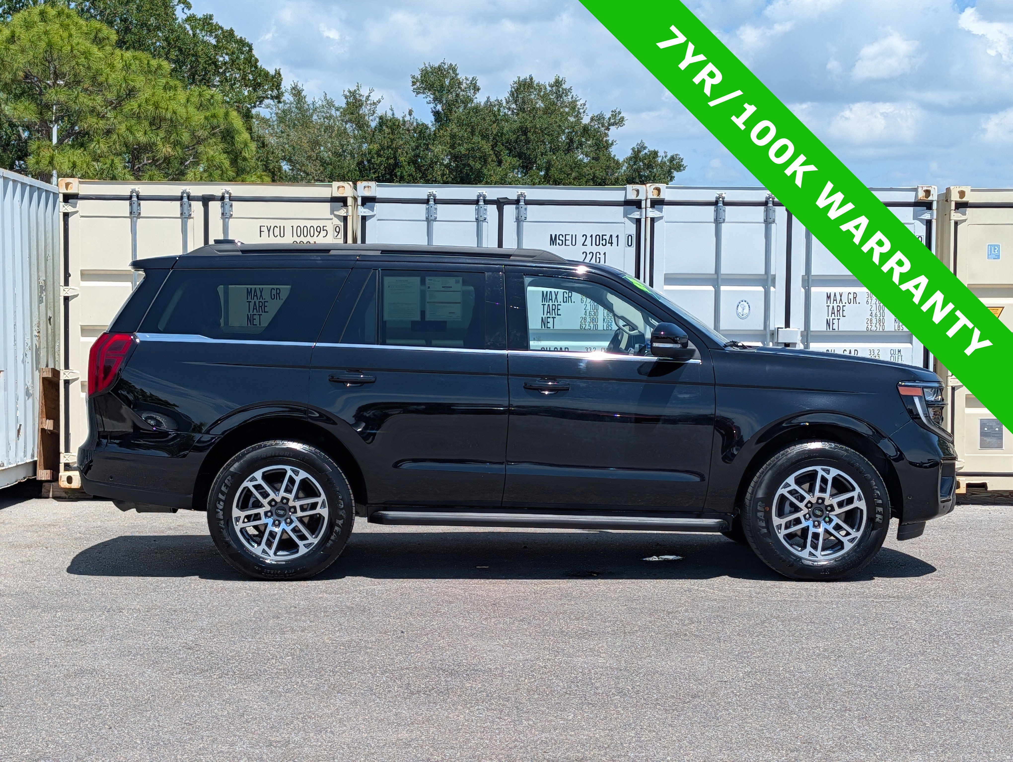 Certified 2025 Ford Expedition Active RWD image 3