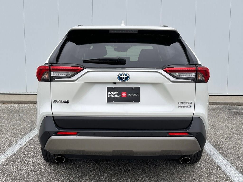 Used 2022 Toyota RAV4 Limited AWD/4WD image 5