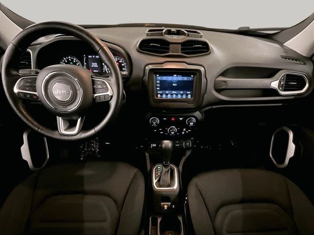 Used 2020 Jeep Renegade Latitude w/ Cold Weather Group AWD/4WD image 14