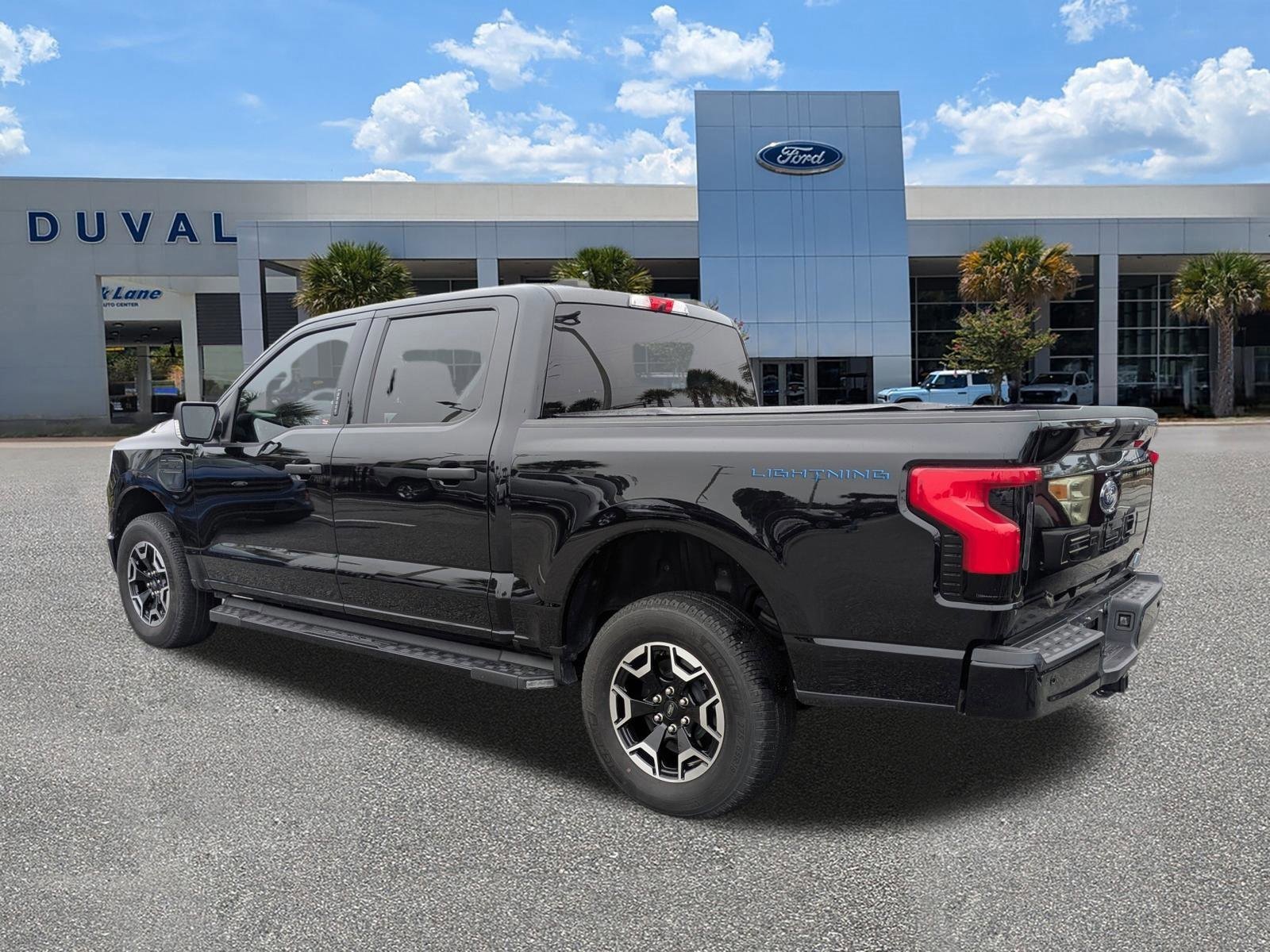 Certified 2023 Ford F150 Lightning XLT w/ Tow Technology Package image 3