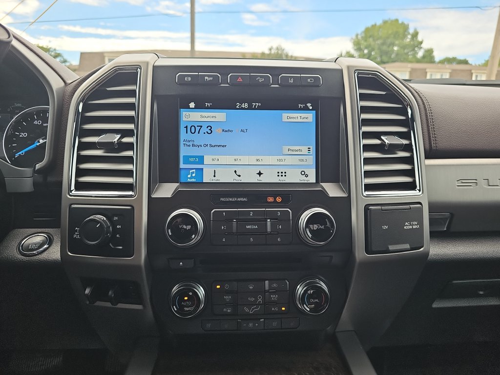 Certified 2017 Ford F250 Platinum w/ Platinum Ultimate Package AWD/4WD image 19