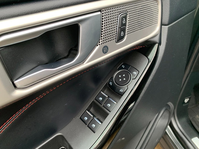 Certified 2023 Ford Explorer ST-Line w/ Class IV Trailer Tow Package image 25