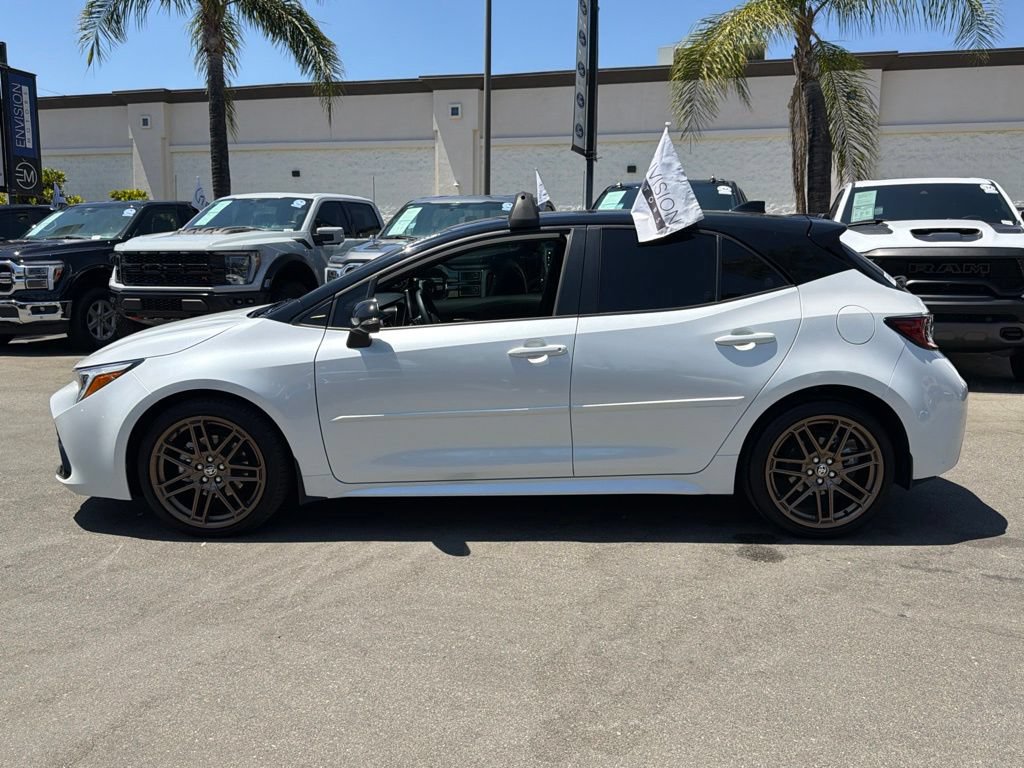 Used 2025 Toyota Corolla Hatchback w/ SE Package FWD image 7